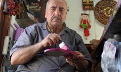 Gaziantepli usta, unutulmaya yüz tutan takunyacılık mesleğini yaşatıyor