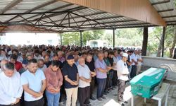 Göçükte hayatını kaybeden işçi Bekir Çelik, Kozan'da toprağa verildi