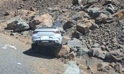 Hakkari-Çukurca kara yolunda kaza: 3 yaralı