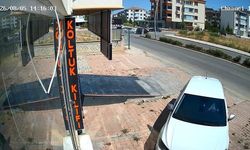 Her gün kaza olan bulvarda, esnaflar korkudan işyerlerinin önünde oturamıyor