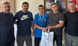 İl Müdürü Öztürk'ten Türkiye Şampiyonu Yaman'a kutlama