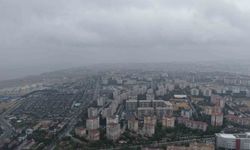 İstanbul'da yaz günü kış havası: Leylekler göç yolunda