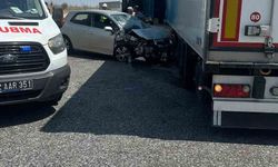 Kapıkule yolunda otomobil ile tır çarpıştı: 1 yaralı
