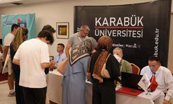 Karabük Üniversitesi tercih günlerinde İzmir'de adaylarla buluştu