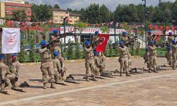 Karabük'te 30 Ağustos coşkusu: Komandoların gösterisi nefes kesti