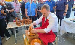 Karacasu'da protokolden çömlek şov