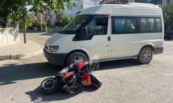 Karaman'da minibüsle motosiklet çarpıştı: 2 yaralı