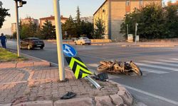Kayseri'de otomobilin çarptığı motosiklet sürücüsü ağır yaralandı