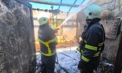 Kırıkhan'da yanan ev kullanılmaz hale geldi