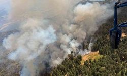 Kuyucak'ta alevlerle mücadele sürerken, meteoroloji kritik saatlere dikkat çekti