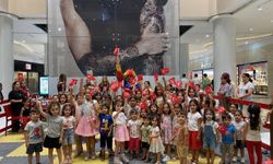 Mardian Mall'da 30 Ağustos Zafer Bayramı coşkusu çocuklarla birlikte yaşandı
