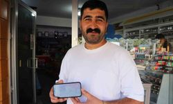 Market arabasını boşalttı, kendi eşyalarını koyup götürdü
