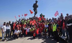 Motosiklet tutkunları Afyonkarahisar'da 'Zafer Sürüşü' düzenledi