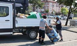 Nilüfer'de kaldırımlar temizlendi