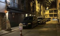 Ölen kişinin kimliği ile aparta kayıt yaptıran şahıs polis harekete geçirdi