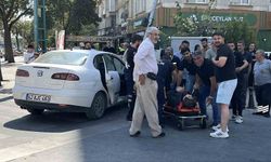 Otomobil ile kamyonet çarpıştı: 1'i çocuk 6 yaralı