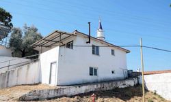 Psikolojik sorunları olan ve istifa eden imamın lojmanından tonlarca çöp çıktı