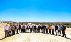 Şahin, Mavikent-Havalimanı yolu çalışmalarını inceledi