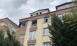 Sultangazi'de çocuk odasında başlayan yangın tüm daireyi sardı: Bina tedbir amaçlı boşaltıldı
