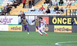 Trendyol Süper Lig: Eyüpspor: 0 - Gaziantep FK: 0 (İlk yarı)