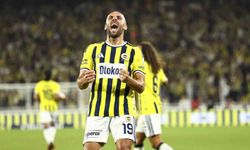 Trendyol Süper Lig: Fenerbahçe: 3 - Konyaspor: 1 (İlk yarı)
