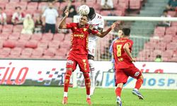 Trendyol Süper Lig: Samsunspor: 2 - Göztepe: 1 (İlk yarı)