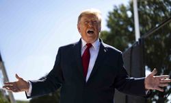 Trump: '2027'de Kanada'dan ithal otomotiv ve çelik ürünlerinde gümrük vergisi yüzde 50'ye çıkarılacak'