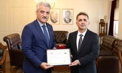 Tuğgeneral Mustafa Tetik'e başarı belgesi