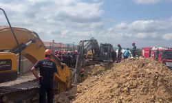 Tuzla'da bir işçi toprak altında kaldı
