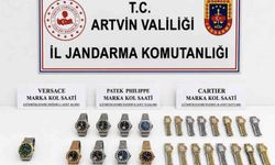 Ünlü markalara ait 56 milyonluk 25 adet kaçak kol saati gümrüğe takıldı