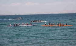 Van'da düzenlenen 12. Su Sporları Festivali coşkuyla sona erdi