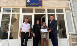Yıllarca simit satarak kazandıkları evlerini jandarmaya bağışladı