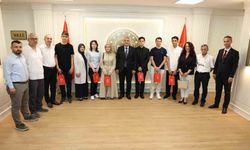 YKS ve LGS derecesi yapan öğrencileri Vali Makas ağırladı