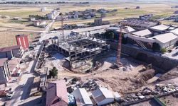 Yüksekova'da 100 yataklı hastane ek binası yükseliyor