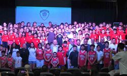 Yunusemre'de 4 bin çocuk sporla buluştu