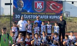 1299 Bilecikspor Kulübü Zafer Kupası'nda grubu lider bitirdi