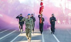 8'inci Komando Tugay Komutanlığı'nda sancak ve komuta devir teslim töreni düzenlendi