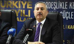 AK Parti Grup Başkan Vekili Abdulhamit Gül: 'Hiç kimsenin Cumhurbaşkanımız Erdoğan'a yük olmaması lazım'