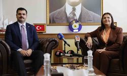 AK Parti'li İnan'dan belediye başkanlarına tarihi çağrı: 'İzmir için cesur olun!'