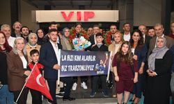 Avrupa Şampiyonu boksör Havvanur Kethüda'ya memleketi Trabzon'da coşkulu karşılama