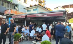 Bakan Tekin, Batman'da çayevinde vatandaşlarla bir araya geldi