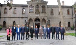 Başkan Büyükkılıç, Kent Konseyi'nin yeni yönetimini ağırladı