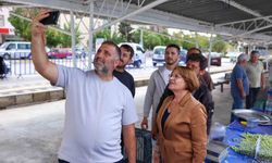 Başkan Gençay, zeytin pazarında üreticilerle buluştu
