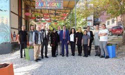 Başkan Kahveci, Sanat Sokağı'nda incelemelerde bulundu