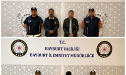 Bayburt'ta 2 düzensiz göçmen ile 2 şüpheli yakalandı