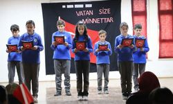 Bayburt'ta öğrencilerden 'Gaziler Günü' programı
