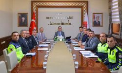 Bayburt'ta trafik düzenlemeleri ve ulaşım sorunları toplantıda görüşüldü