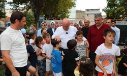 'Bir Durak Bir Mutluluk' çocukların yüzünü güldürüyor