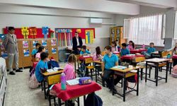 Bozdoğan'da Kaymakam Sözen, öğretmen ve öğrencilerle bir araya geldi