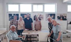 Burhaniye'de kadın muhtardan huzurevi ziyareti